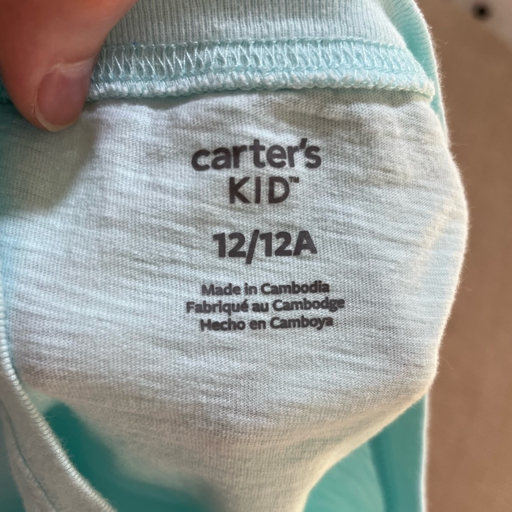 Size 12 Levi’s Shorts/Carter’s T Shirt - Picture 6 of 7